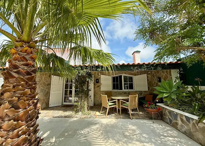 Charming Cottage, Pool & Garden By Guincho *