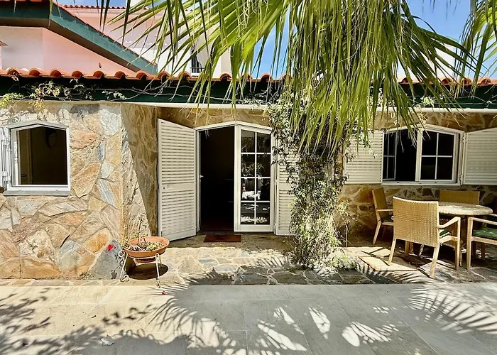 Charming Cottage, Pool & Garden By Guincho